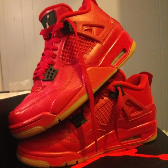 Jordan retro 4